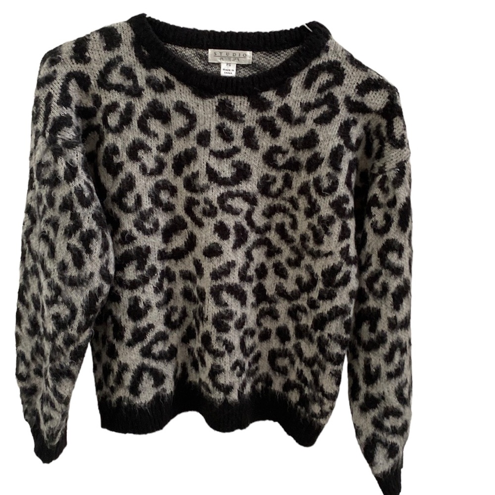 Studio JPR Leopard Print Sweater Petite Small